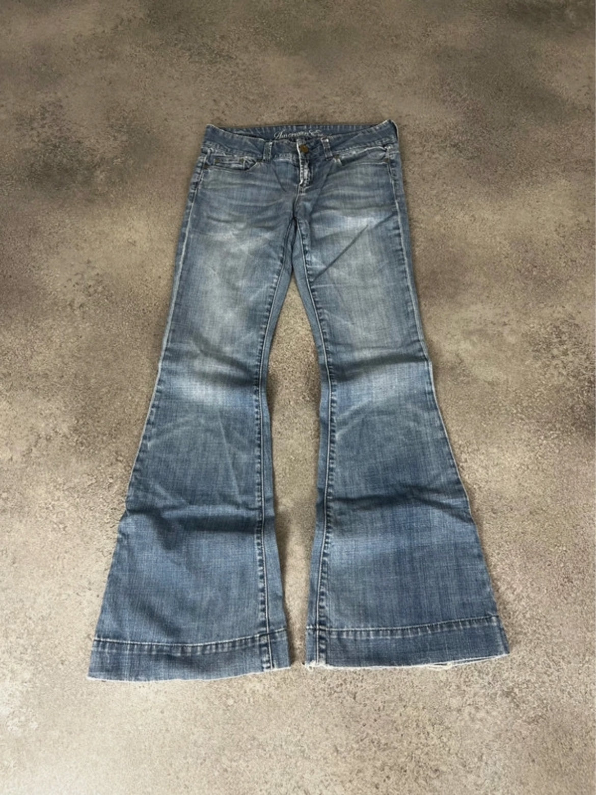 American Eagle Vintage Bootcut Jeans (M)