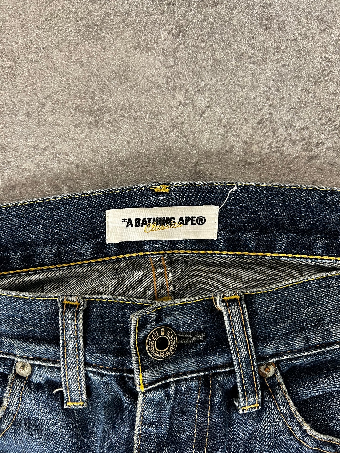 A Bathing Ape Jeans (M)