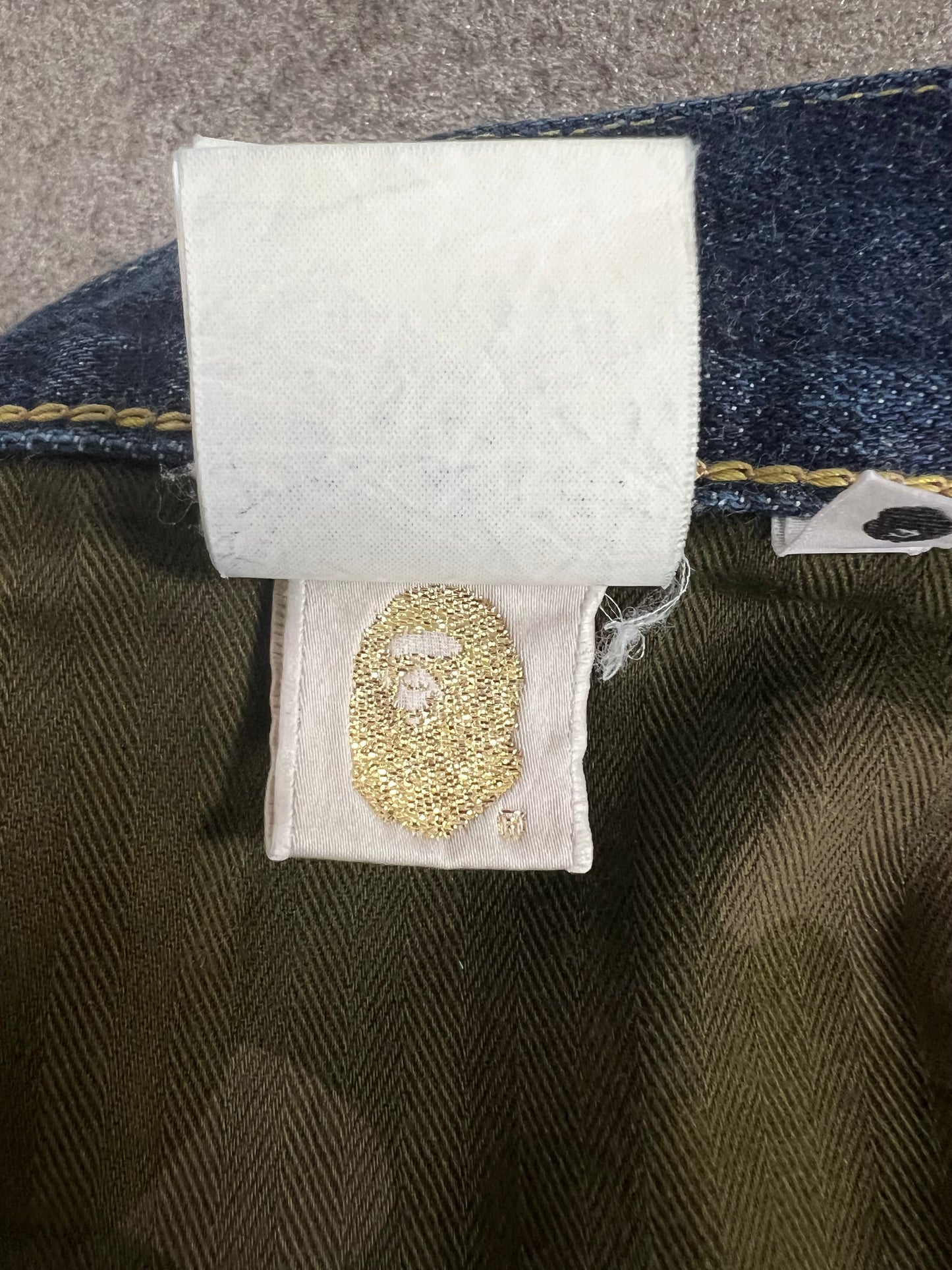 A Bathing Ape Jeans (M)