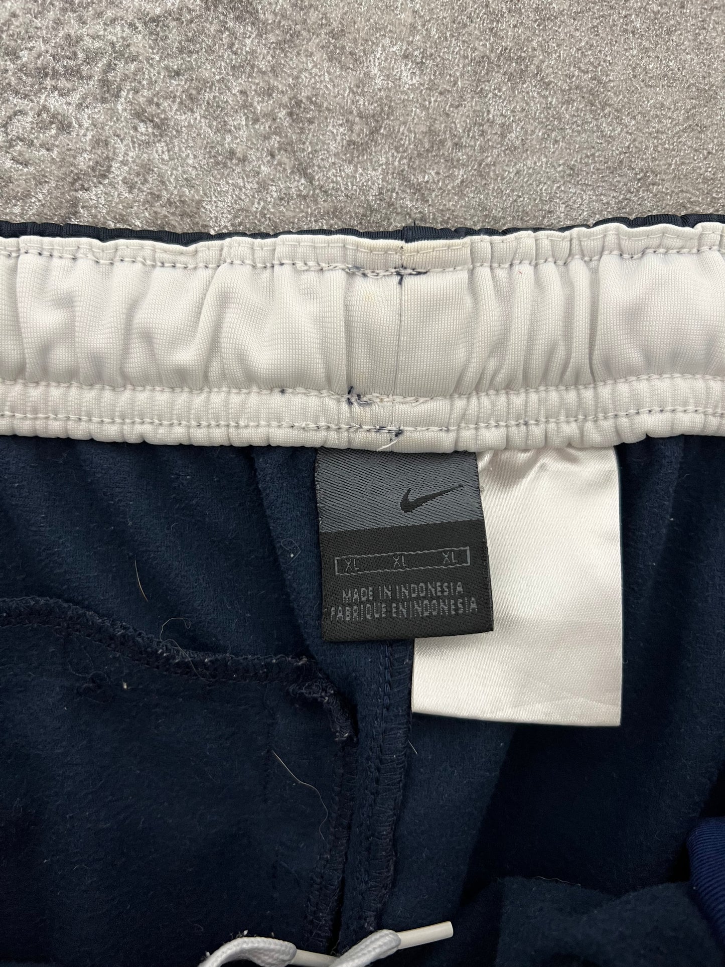 Nike Vintage Baggy Trackpants (XL)