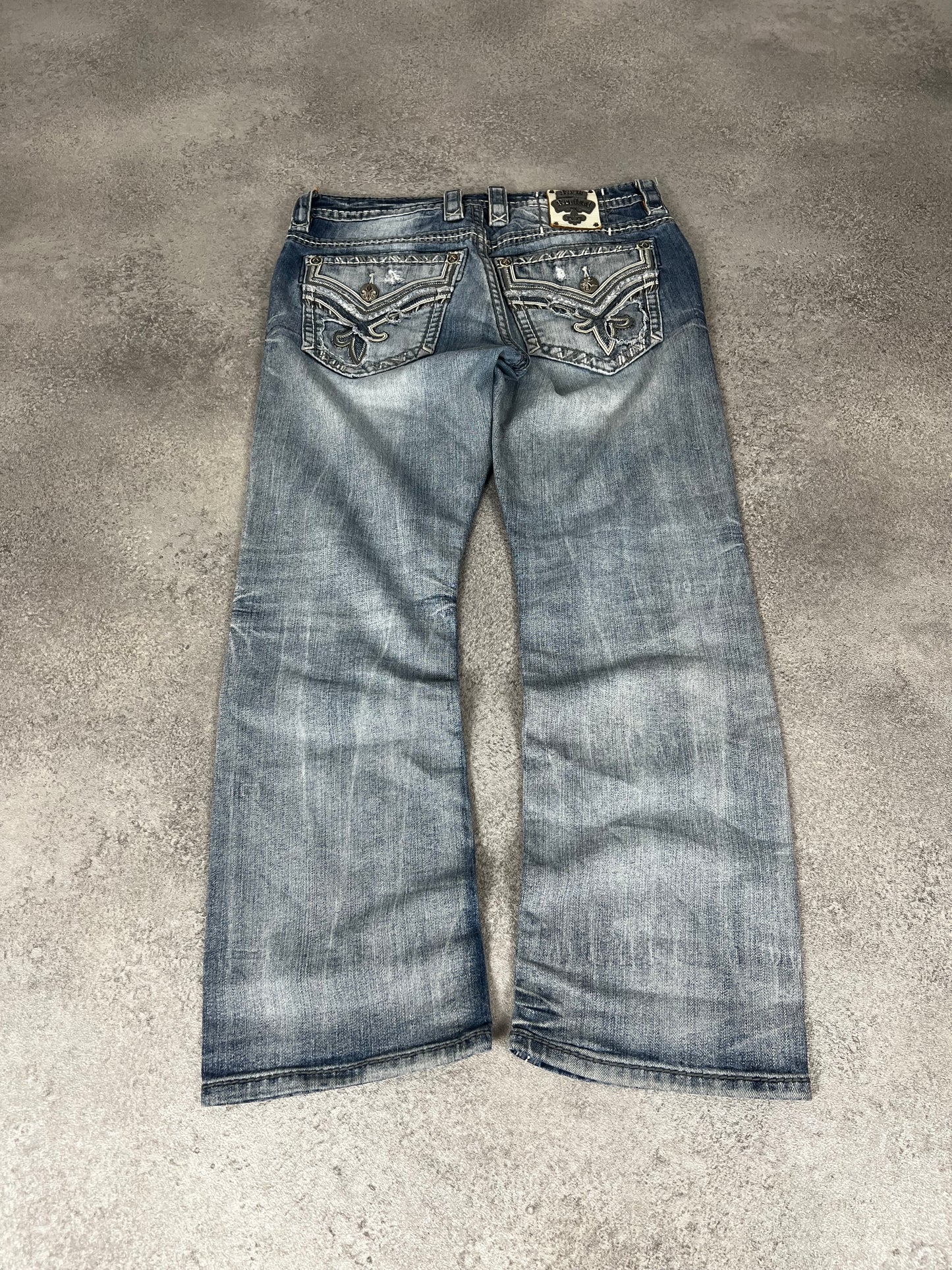 Rock Revival Vintage Straight Jeans (M-L)