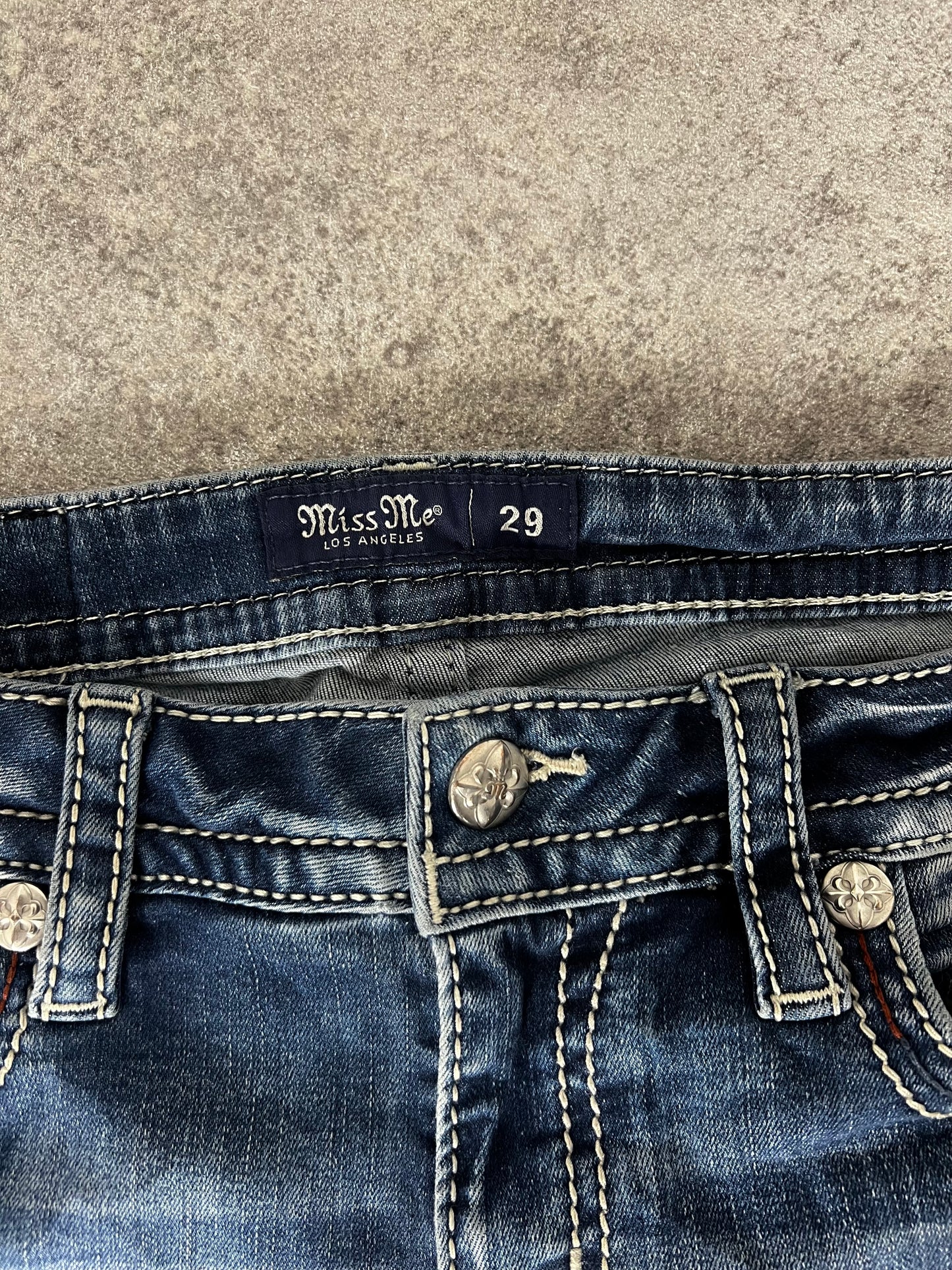 Miss Me Bootcut Jeans (M)
