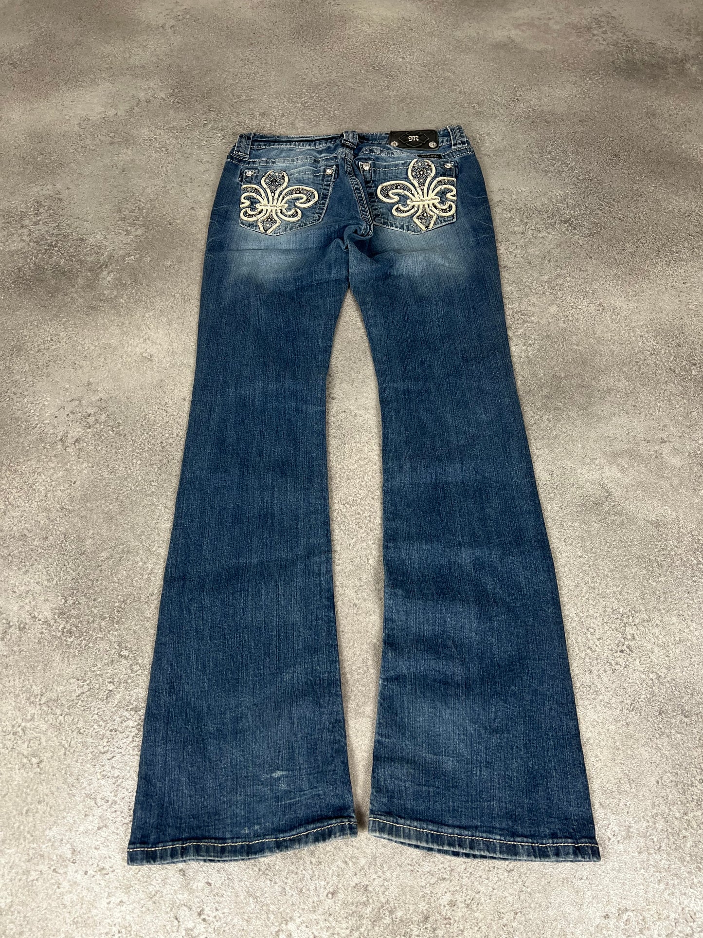 Miss Me Vintage Bootcut Jeans (M)