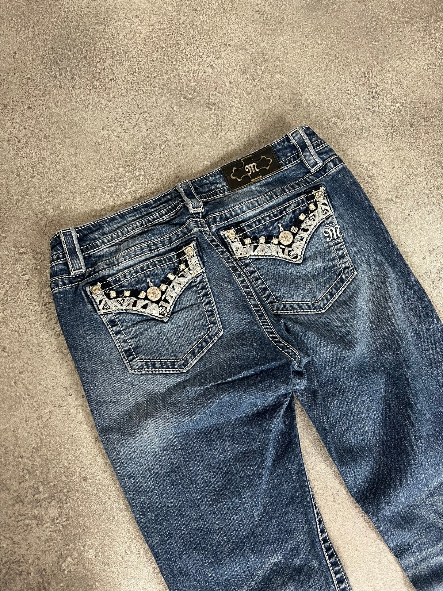 Miss Me Vintage Bootcut Jeans (M)