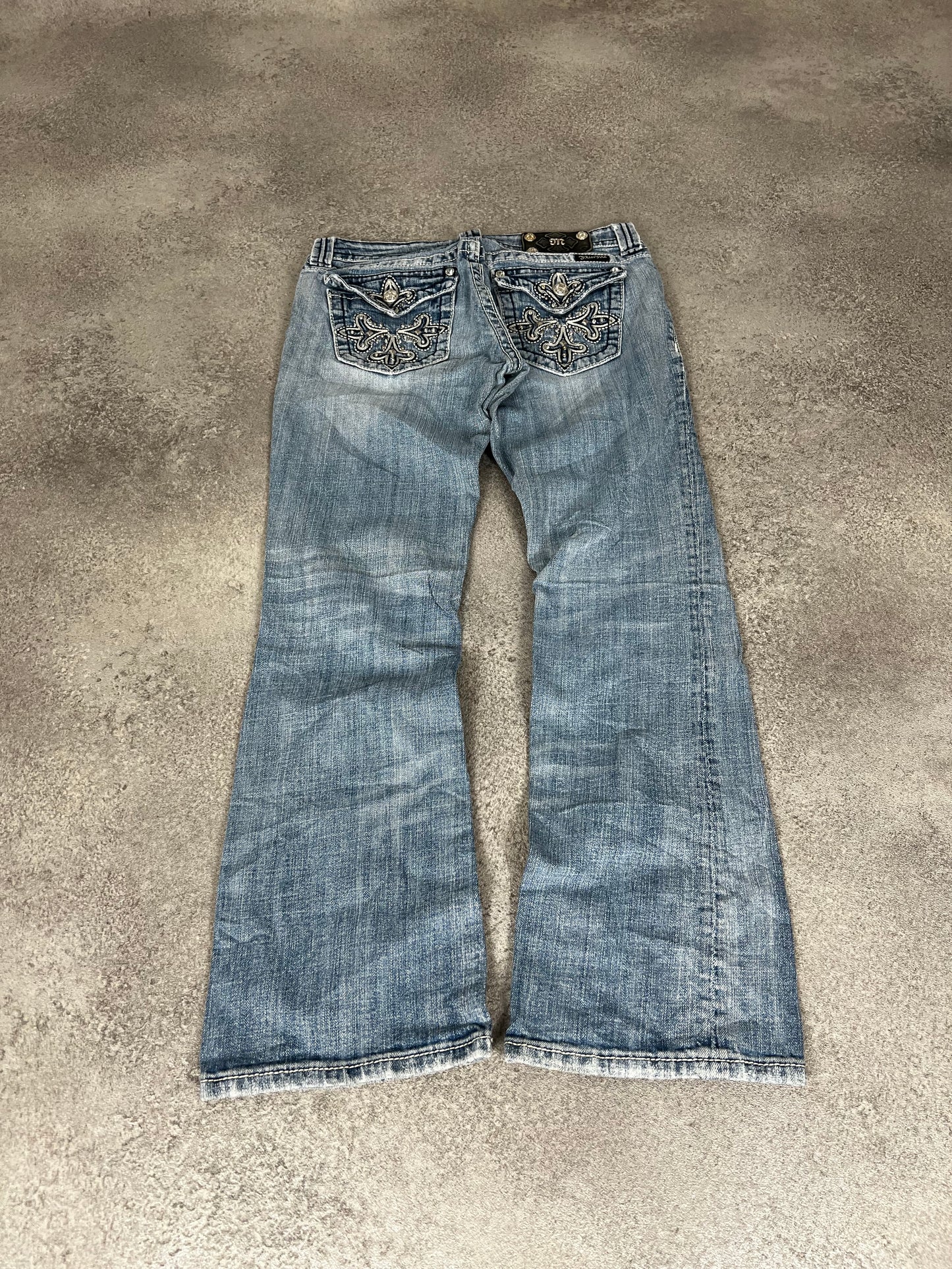 Miss Me Bootcut Jeans (S-M)
