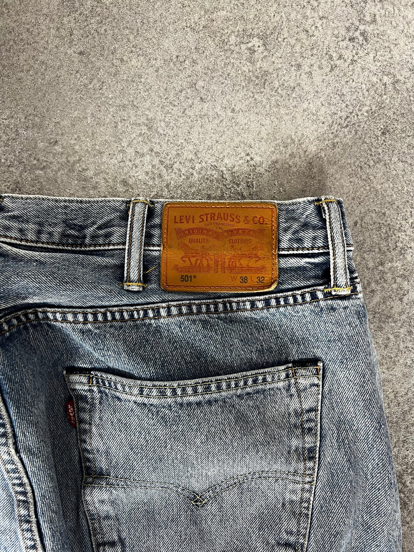 Levis 501 Vintage Jeans (XL)